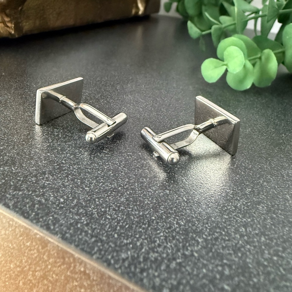 Chicago Flag Cufflinks - Picture 4 of 5